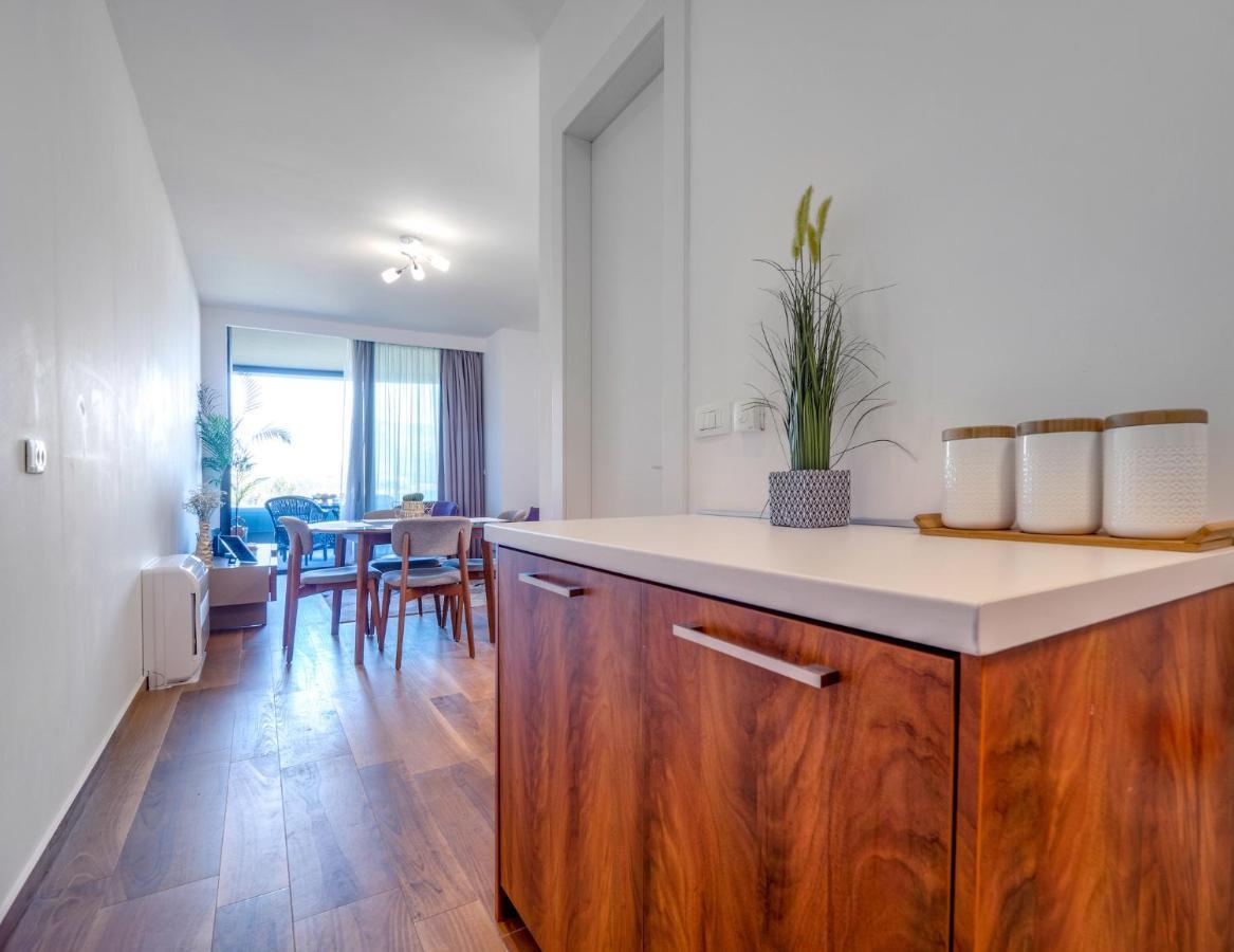 Apartments Garden Azure Будва Екстер'єр фото