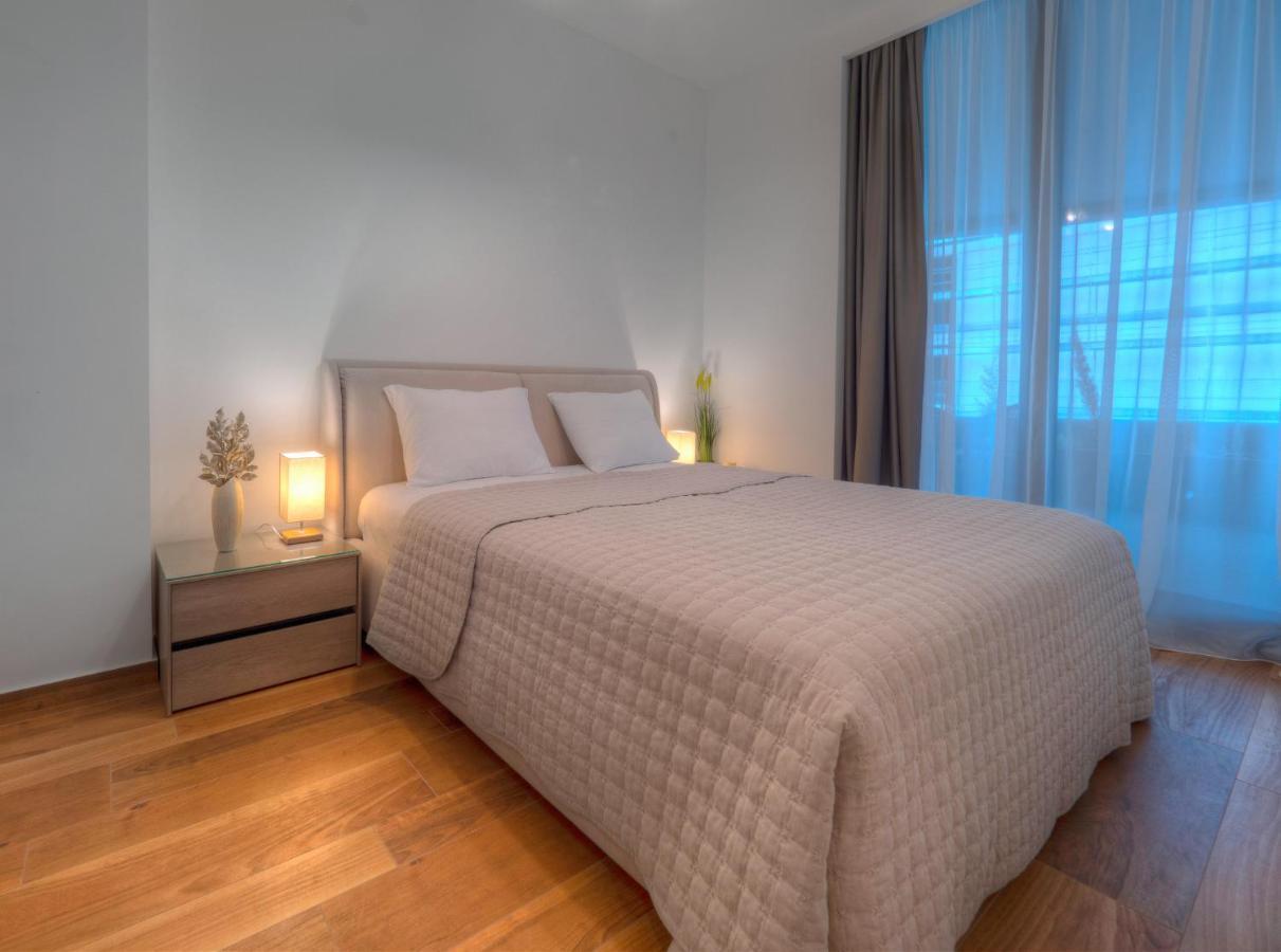 Apartments Garden Azure Будва Екстер'єр фото